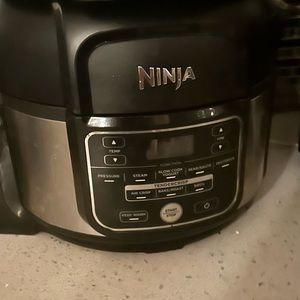 Ninja all in one. Air fryer. Steamer. Pressure cooker